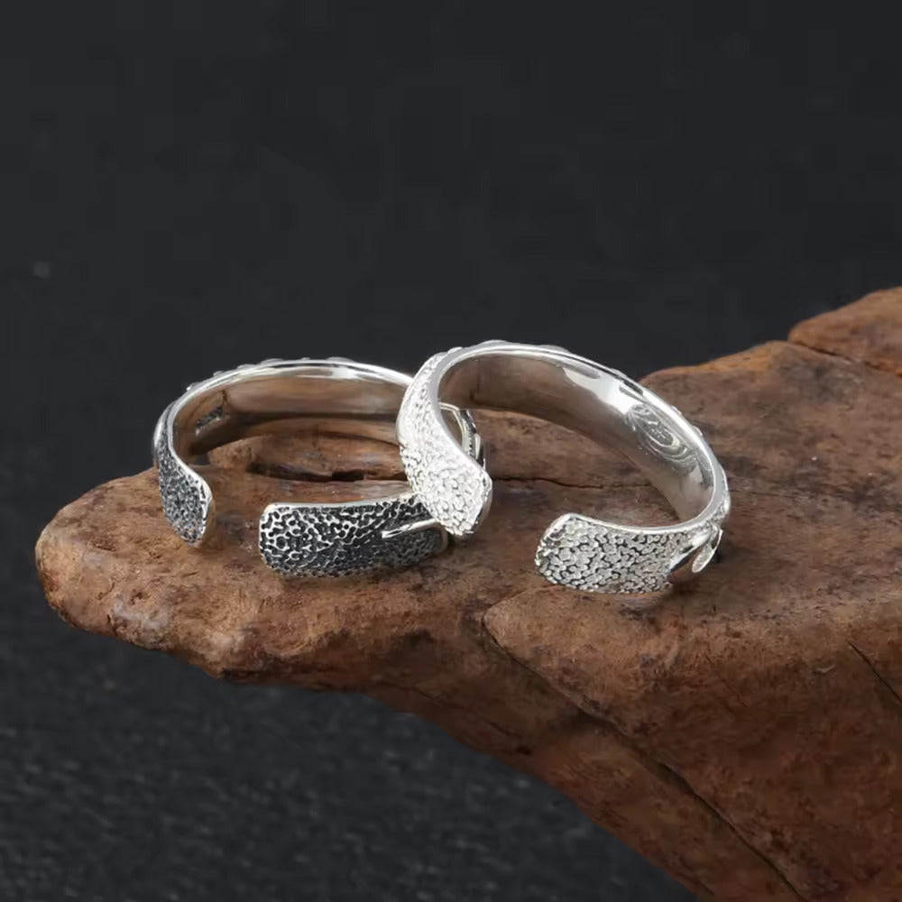 Mesmerizing Embrace: The Silver Filigree Ring