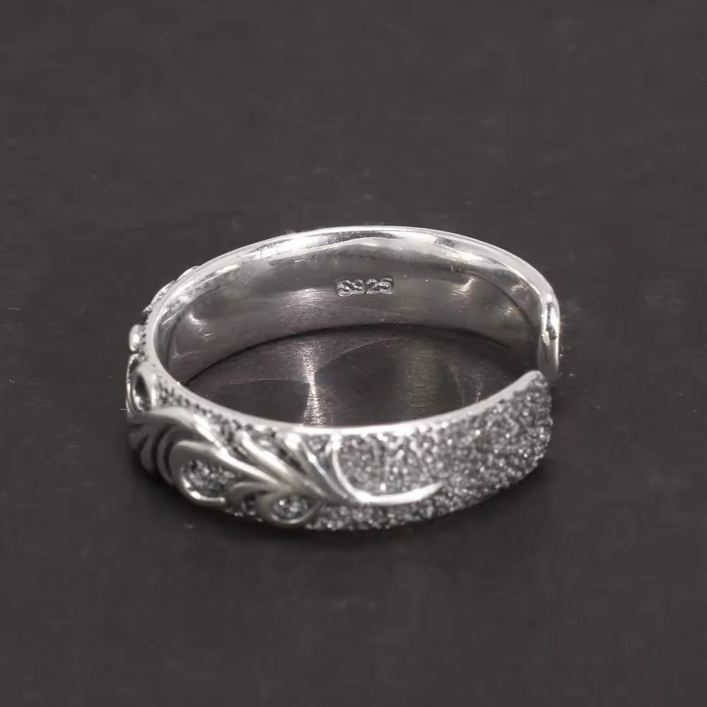 Mesmerizing Embrace: The Silver Filigree Ring