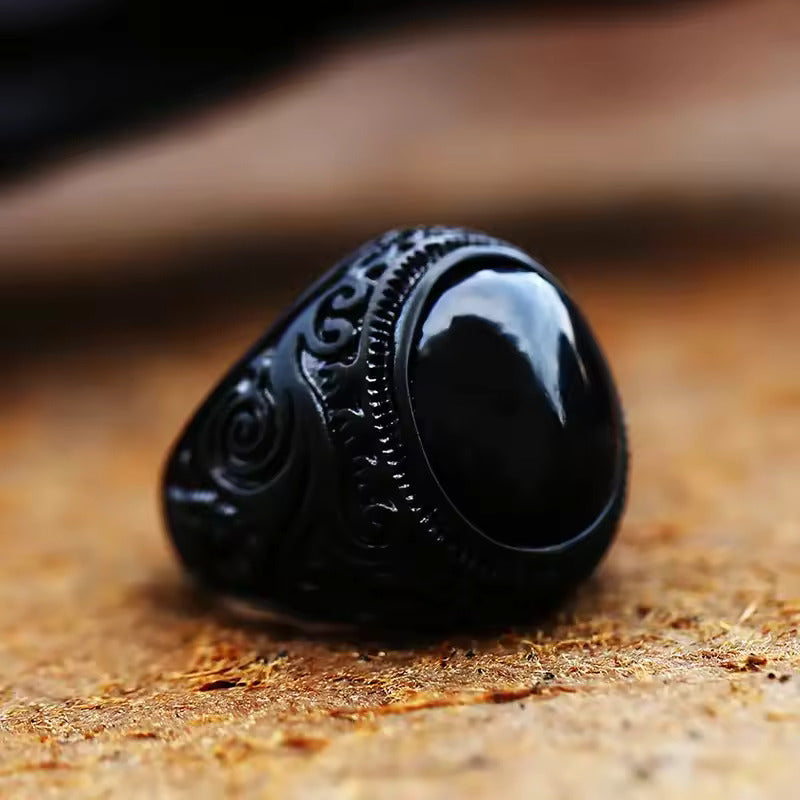 Shadowed Majesty Ring