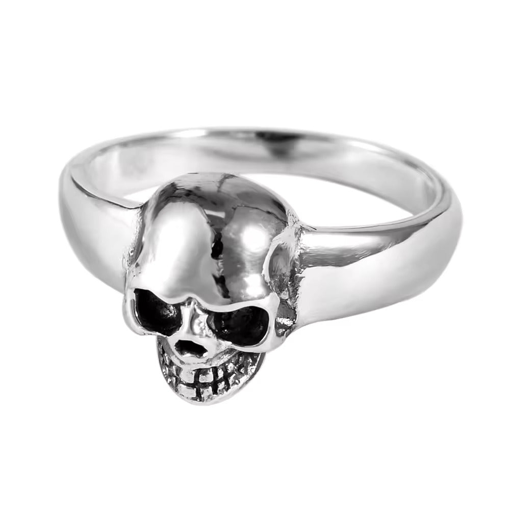 Veil of Shadows: The Skull Emblem Ring