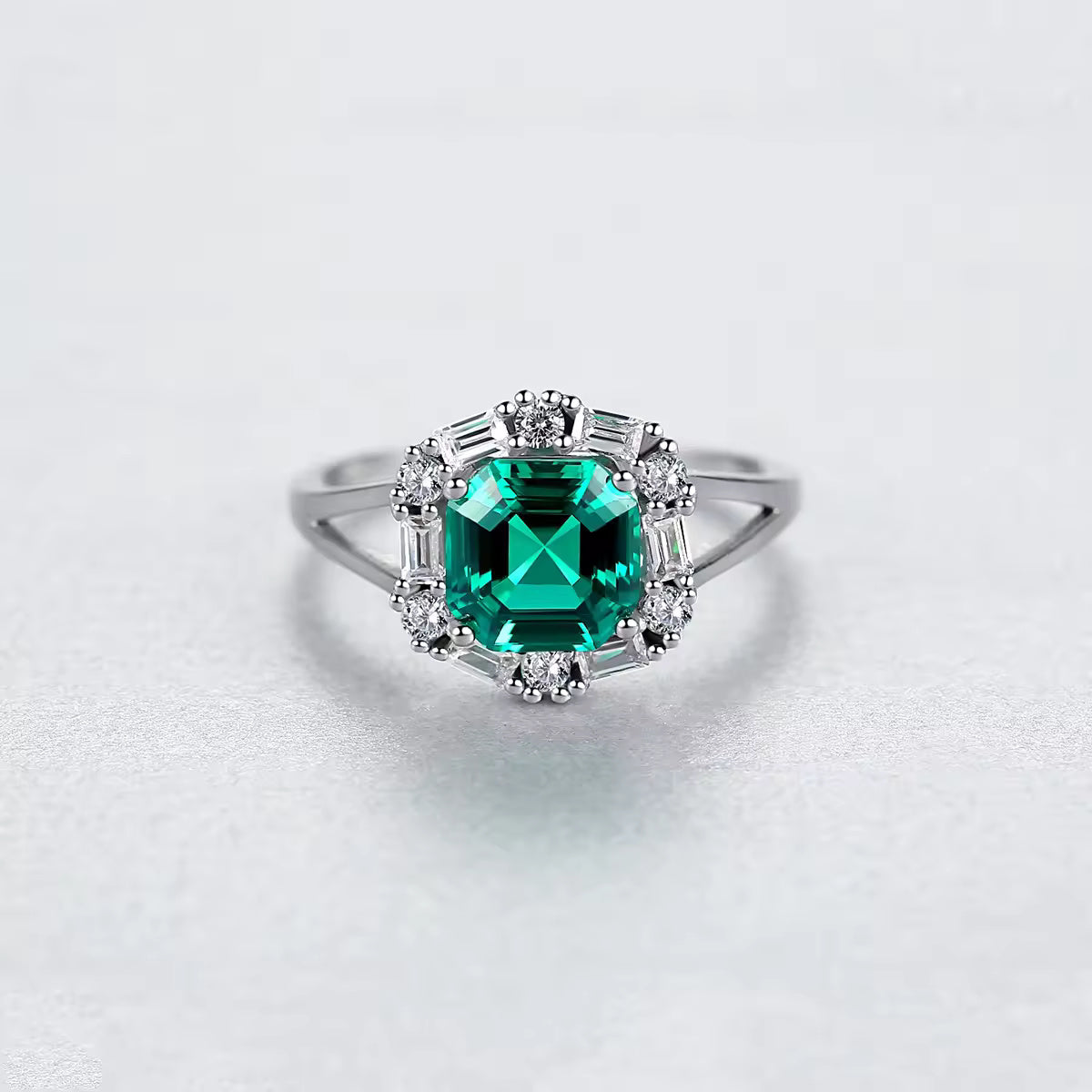 Emerald Radiance Ring