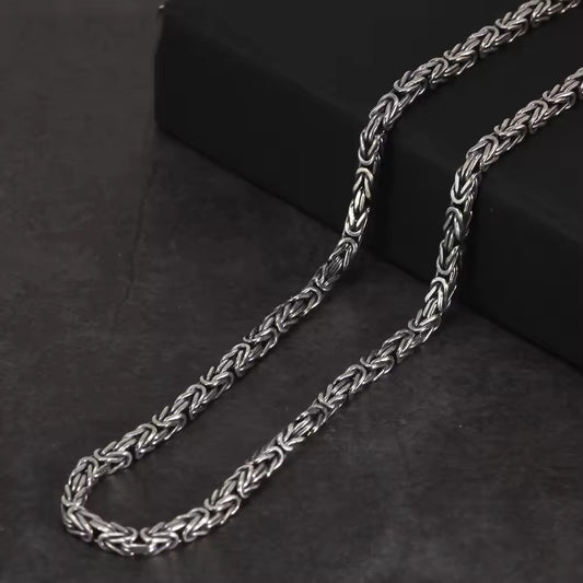 Lunarian Threads: The Silver Weave Chain