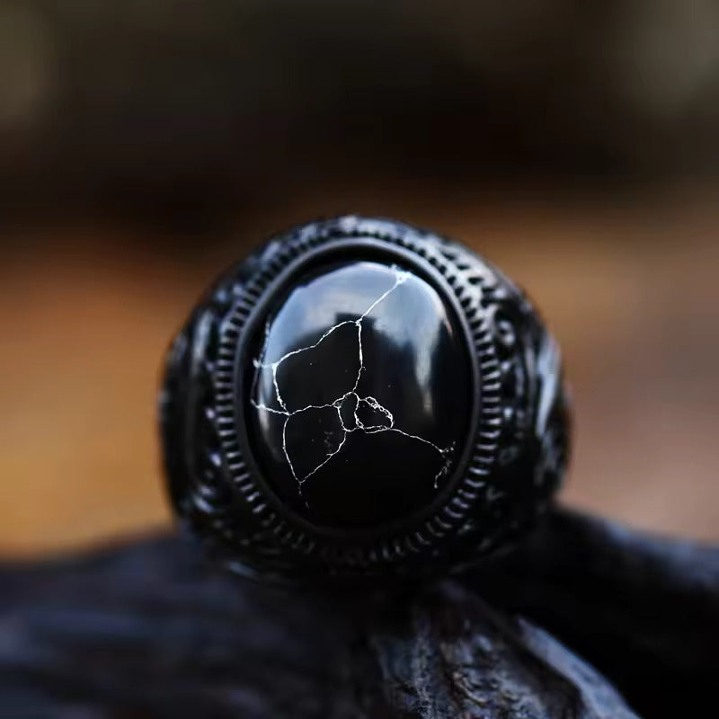 Shadowed Majesty Ring