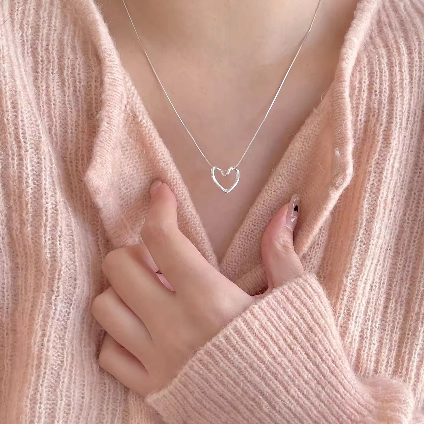 Heart's Embrace necklace